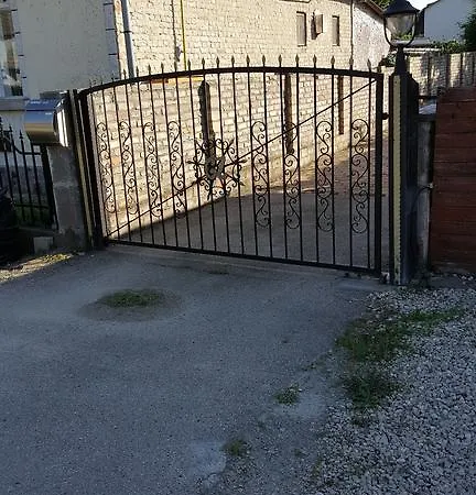 民宿 Moricz Homestay 加尔多尼